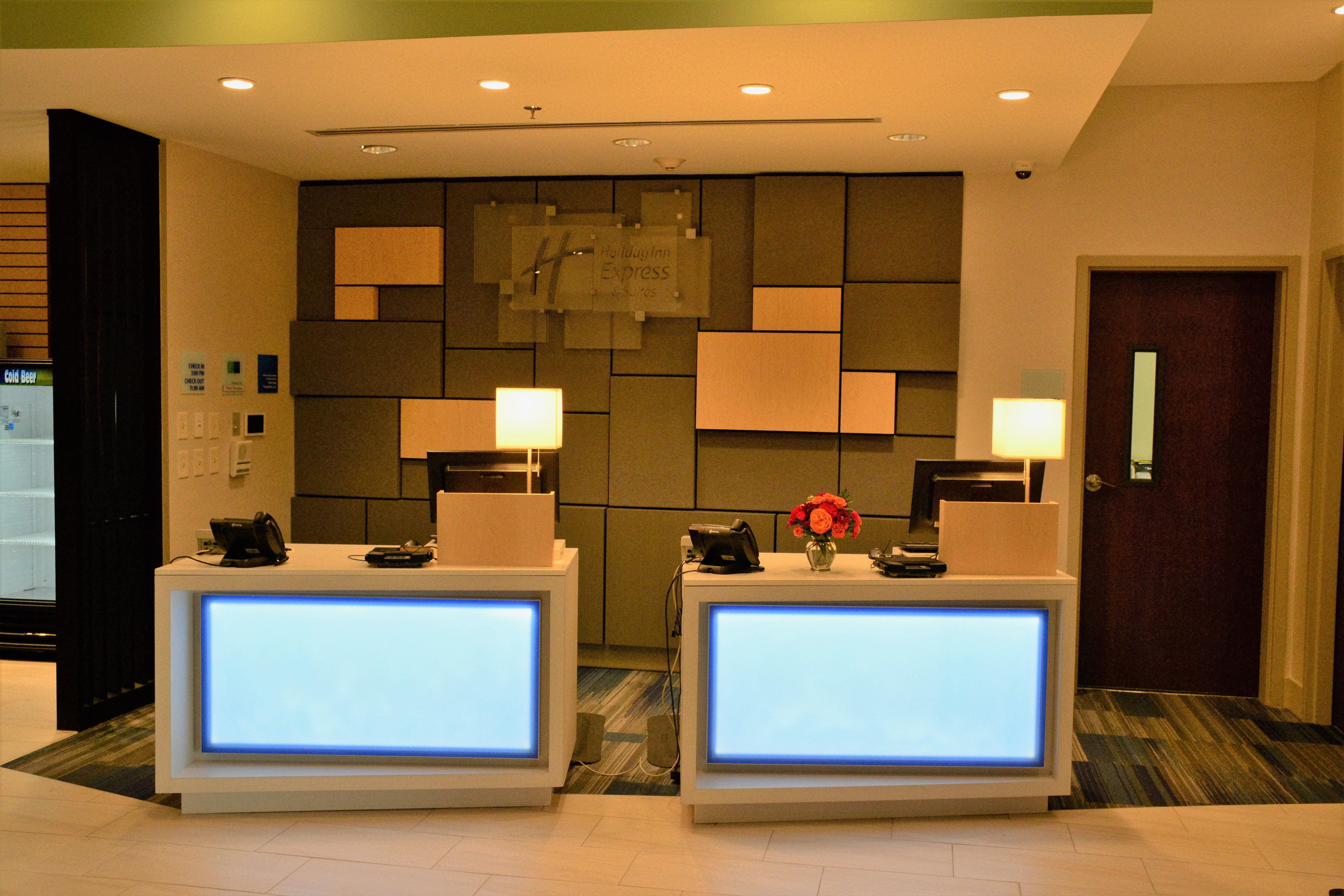 Holiday Inn Express & Suites Lexington Park California By Ihg Zewnętrze zdjęcie