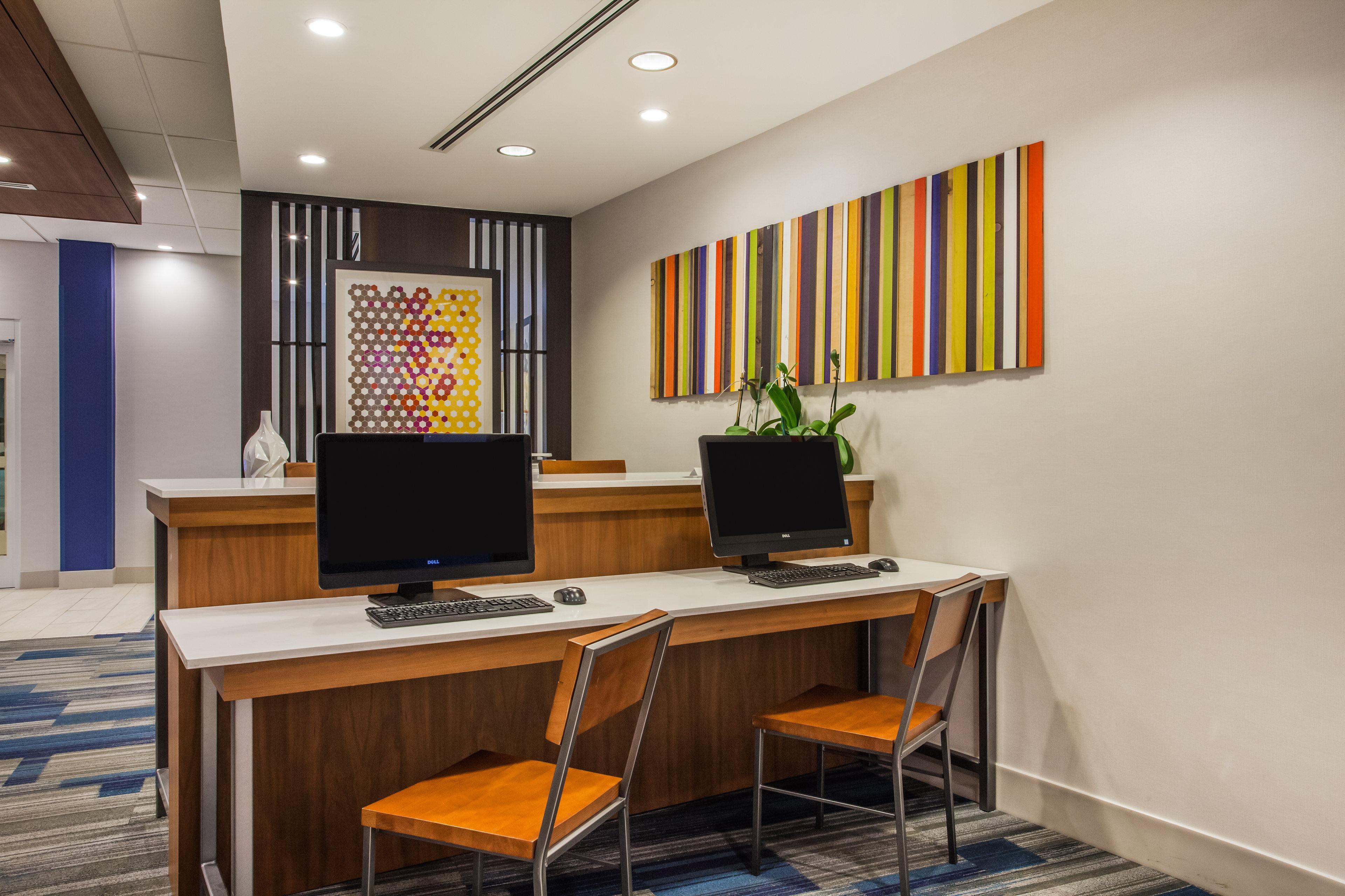 Holiday Inn Express & Suites Lexington Park California By Ihg Zewnętrze zdjęcie