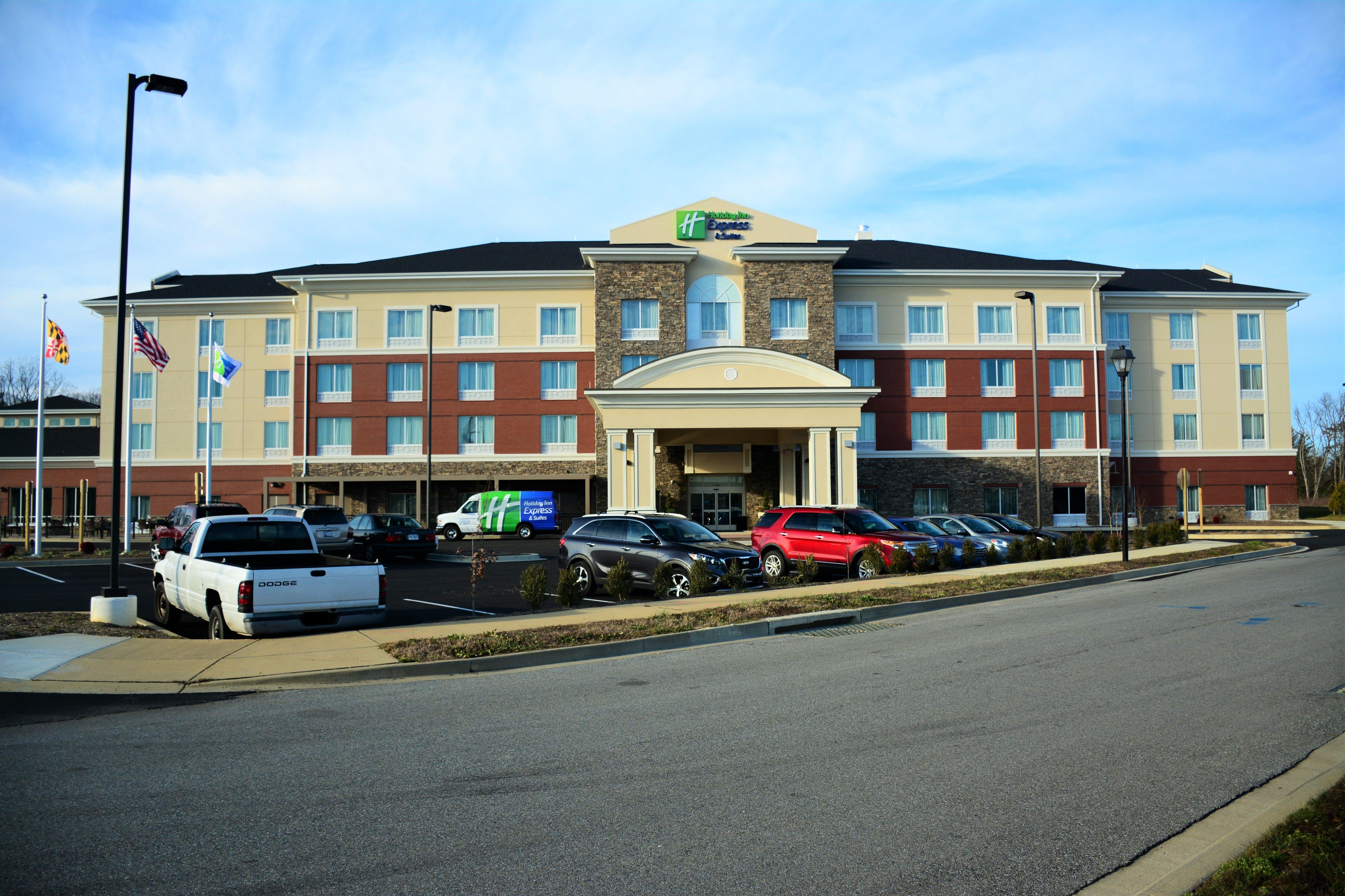Holiday Inn Express & Suites Lexington Park California By Ihg Zewnętrze zdjęcie