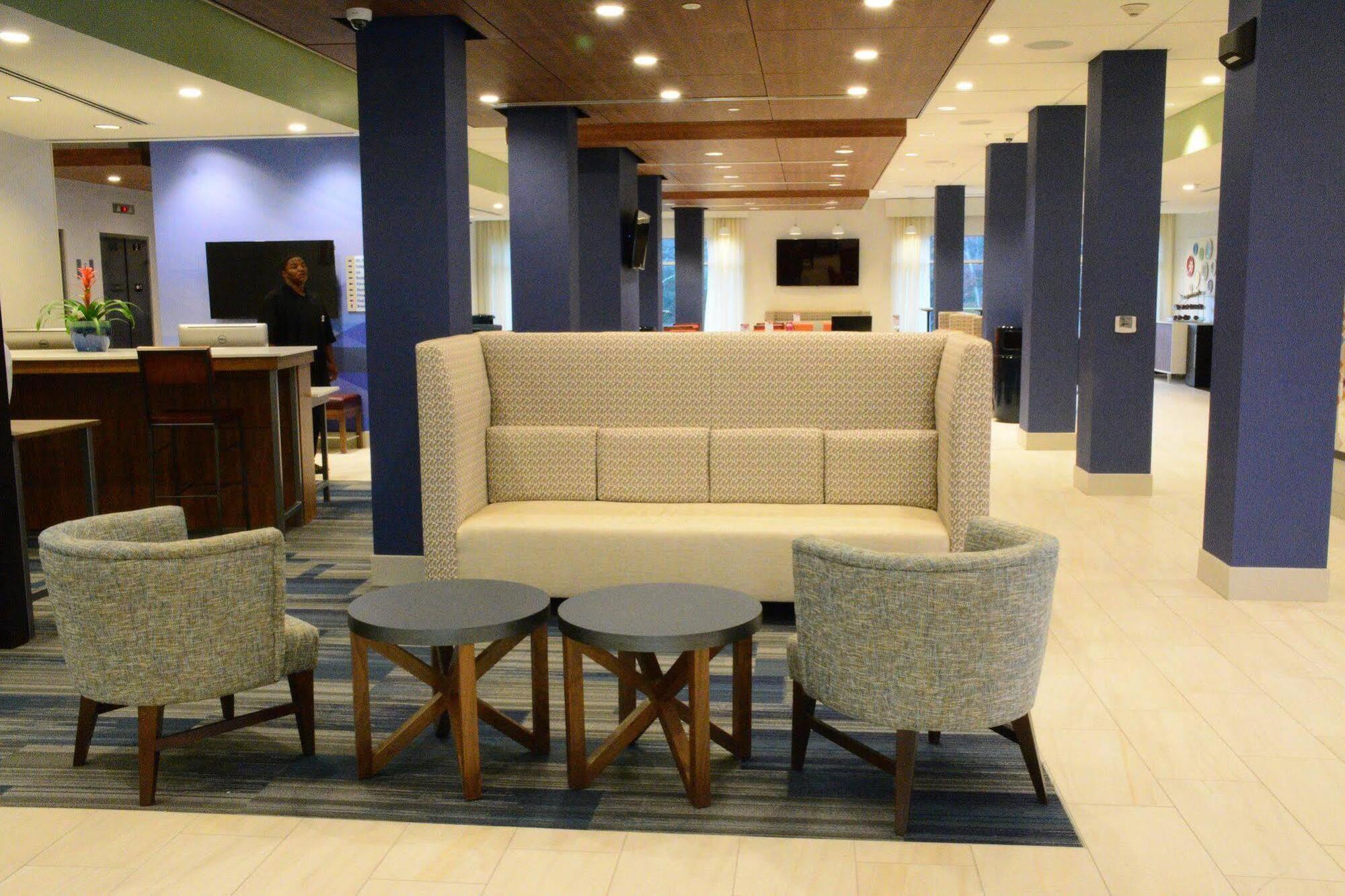 Holiday Inn Express & Suites Lexington Park California By Ihg Zewnętrze zdjęcie
